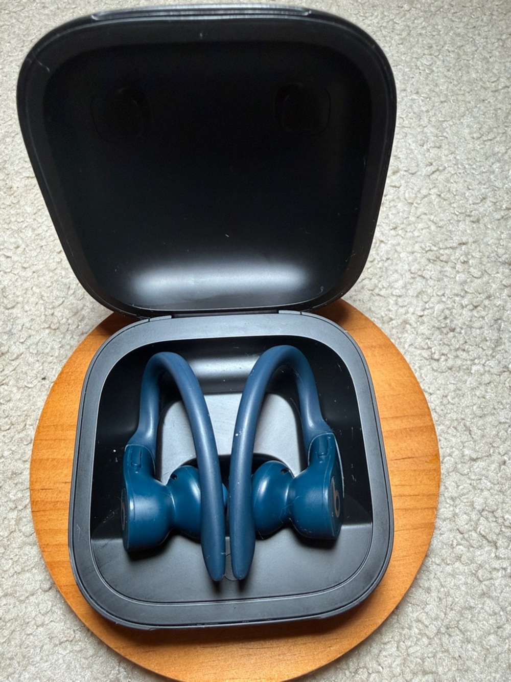 Beats by Dre Powerbeats Pro True Wireless Earbuds in Navy Blue